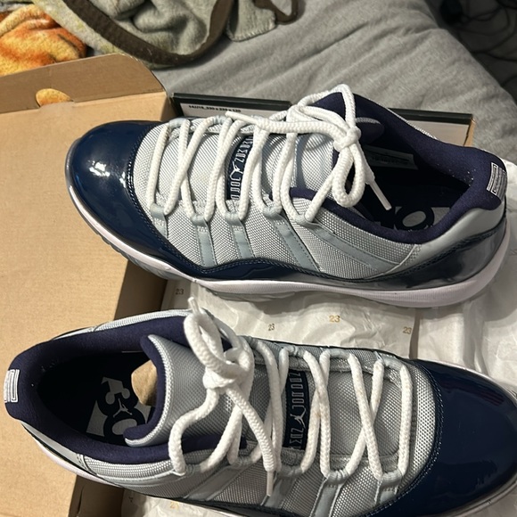 Air Jordan 11 Retro Low - Picture 4 of 7